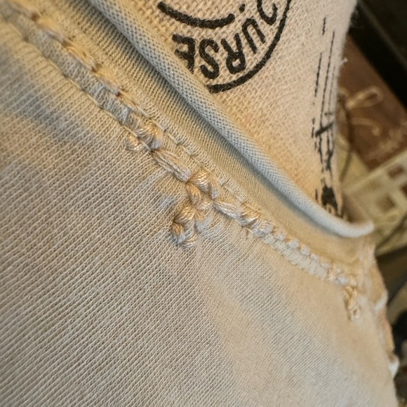 Johnny Was Tunic Women’s Large Beige Embroidered Hibiscus Floral Slit V-Neck - Picture 5 of 13